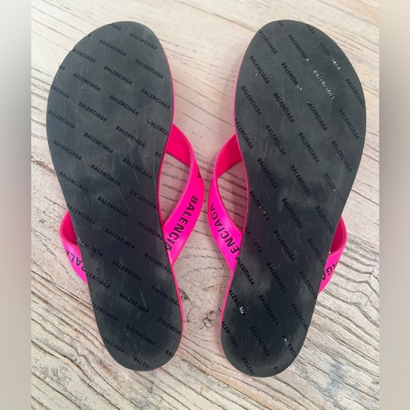 Balenciaga Neon Pink Women's Sandals thong size 39 - Picture 10 of 12